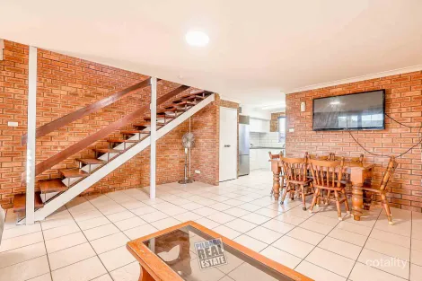 4/2 Sun Ct, Millars Well, WA 6714