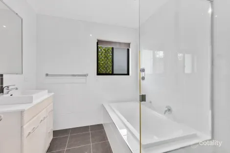 Property photo of 25 Varsity Crescent Norman Gardens QLD 4701
