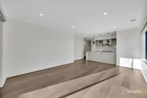 Property photo of 11 Stacey Parade Mount Cottrell VIC 3024