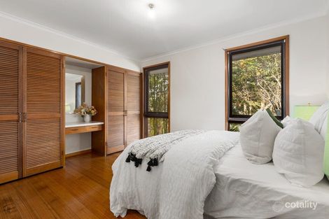 Property photo of 9 Greenham Crescent Mount Waverley VIC 3149