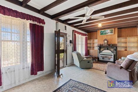 Property photo of 2/30-32 Franklin Street Sailors Gully VIC 3556