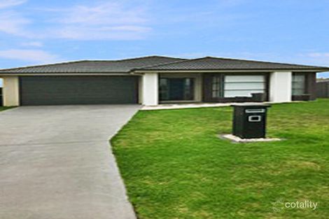 Property photo of 19 Riviera Close Paynesville VIC 3880