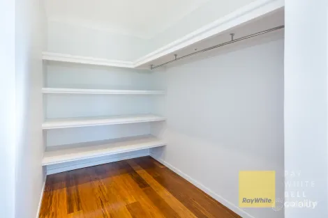 Property photo of 9 Essendon Close Arundel QLD 4214