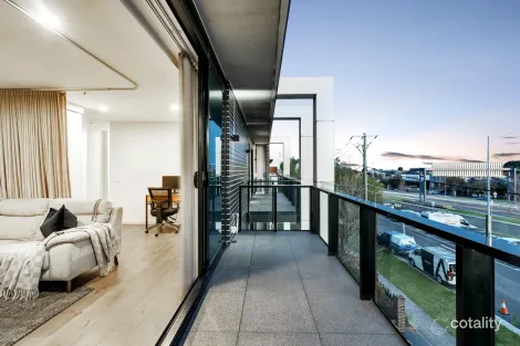Property photo of 203/82 Bulla Road Strathmore VIC 3041