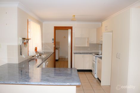 Property photo of 10 Angel Court Young NSW 2594