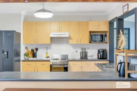 Property photo of 5 Gleddon Avenue Gorokan NSW 2263