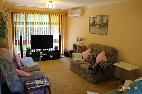 Property photo of 35 Desdemona Street Rosemeadow NSW 2560