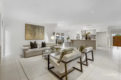 Property photo of 77A North Street Kedron QLD 4031