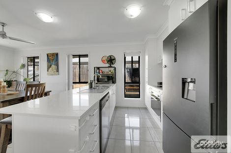 Property photo of 10 Seagull Boulevard Kirkwood QLD 4680