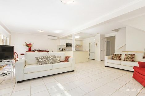 Property photo of 35/1-5 Santa Cruz Boulevard Clear Island Waters QLD 4226