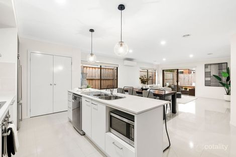 Property photo of 11 Nairn Drive Armstrong Creek VIC 3217