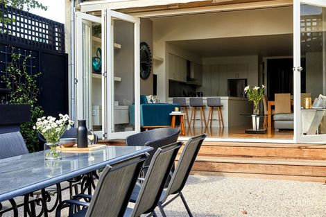 Property photo of 70 Spring Street East Port Melbourne VIC 3207