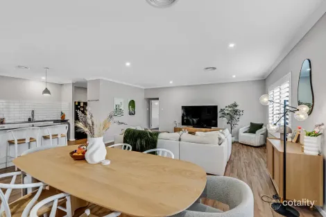 Property photo of 2 Bayley Close Australind WA 6233