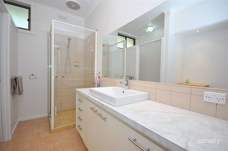 Property photo of 4 Macbean Court Greenvale VIC 3059