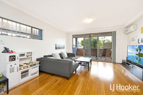 Property photo of 1/64-68 Cardigan Street Guildford NSW 2161