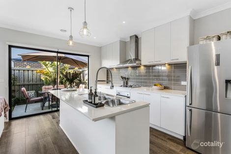 Property photo of 19 Queensberry Street Cranbourne West VIC 3977