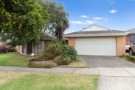 Property photo of 36 Postregna Way Skye VIC 3977