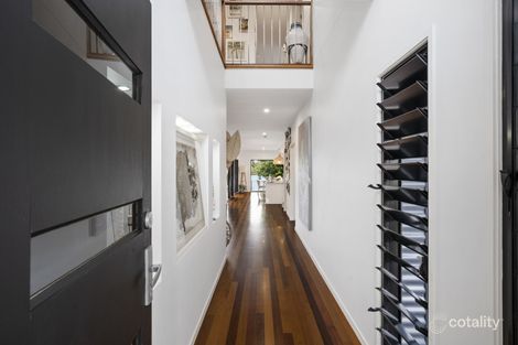 Property photo of 33 Tahiti Avenue Palm Beach QLD 4221