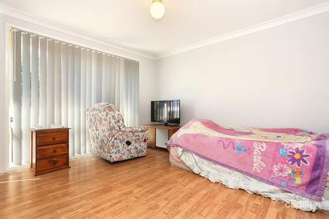 Property photo of 17 Ward Place Hinchinbrook NSW 2168