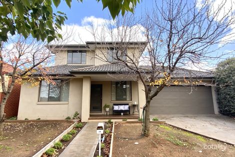 Property photo of 14 Weigall Close Caroline Springs VIC 3023