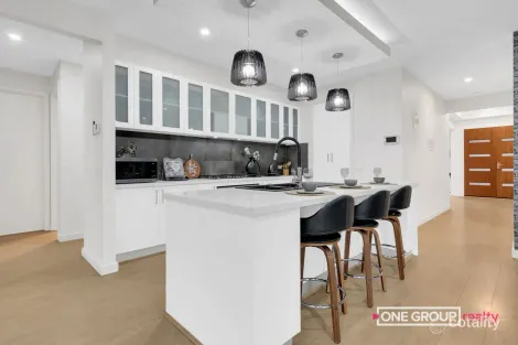 Property photo of 16 Picardy Way Wollert VIC 3750