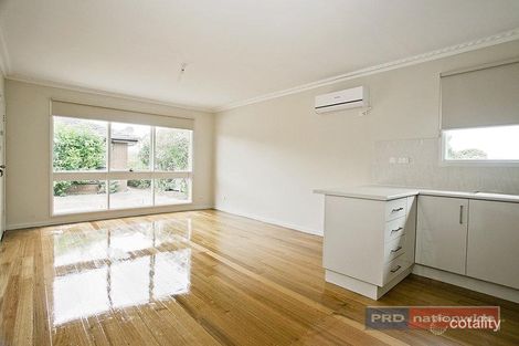 Property photo of 3/15-17 Greaves Street South Werribee VIC 3030