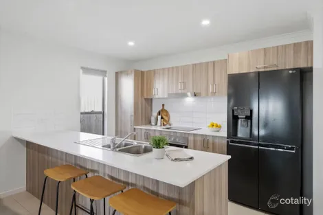 Property photo of 11 Finch Circuit Flagstone QLD 4280