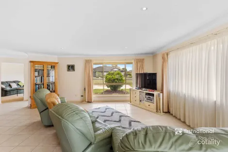 Property photo of 18 Walpole Avenue Ulladulla NSW 2539