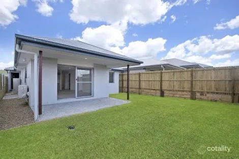 Property photo of 11 Finch Circuit Flagstone QLD 4280