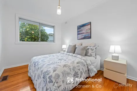 Property photo of 2 Shafer Road Blackburn North VIC 3130