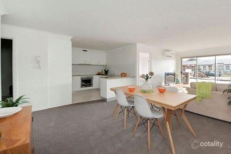 Property photo of 11/16 David Miller Crescent Casey ACT 2913