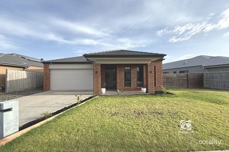 8 Warbler St, Bairnsdale, VIC 3875
