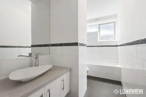 Property photo of 1/1 Esplanade St Kilda VIC 3182