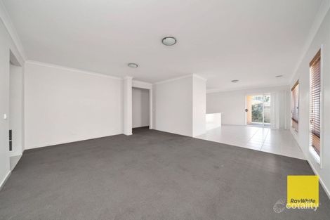 Property photo of 18 Gladesville Street Truganina VIC 3029