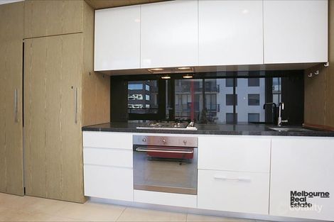 Property photo of 811/74 Queens Road Melbourne VIC 3004