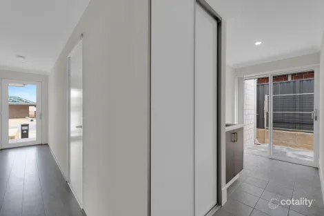 Property photo of 35 Cardinal Loop Lakelands WA 6180