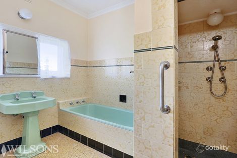 Property photo of 1 Panorama Road Herne Hill VIC 3218