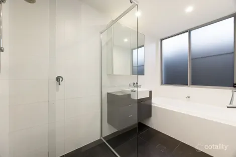 Property photo of 30 Buruwang Street Birtinya QLD 4575