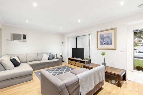 Property photo of 48 Collins Crescent Berwick VIC 3806