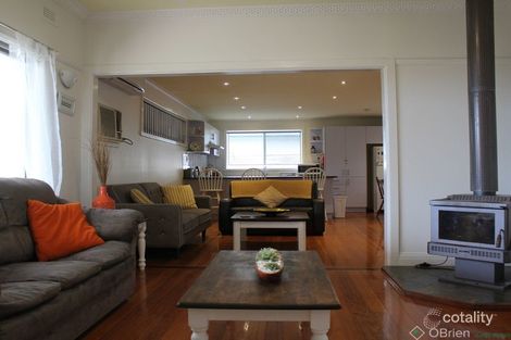 Property photo of 2 Chale Court Silverleaves VIC 3922