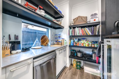 Property photo of 38 Gumleaf Drive Molendinar QLD 4214