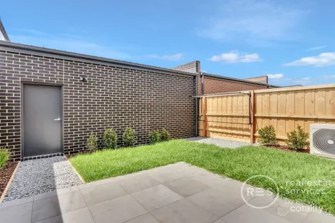 Property photo of 75 Wireless Drive Aintree VIC 3336