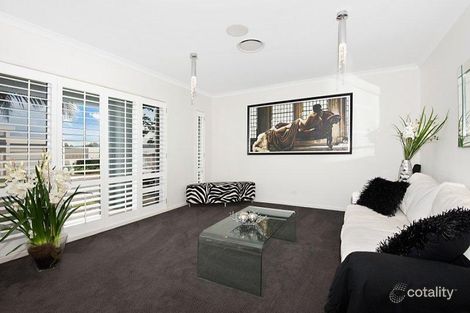 Property photo of 6004 The Boulevarde Benowa QLD 4217