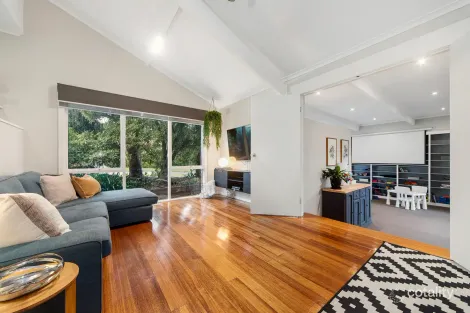 Property photo of 3 Escabon Grove Frankston VIC 3199