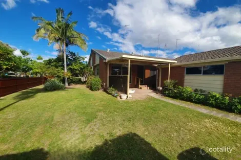 1/129 Sunshine Bvd, Mermaid Waters, QLD 4218