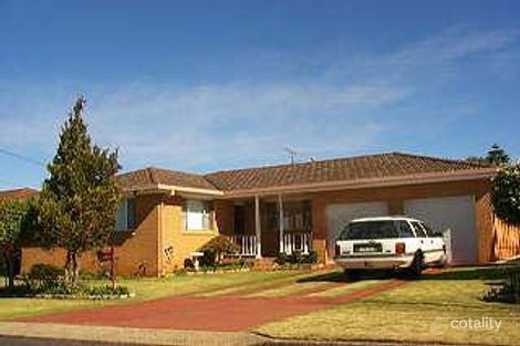 11 Robyn St, Centenary Heights, QLD 4350