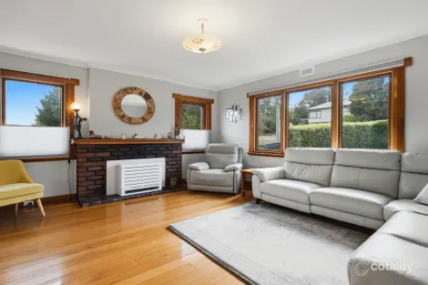 1/130 Gordons Hill Rd, Lindisfarne, TAS 7015