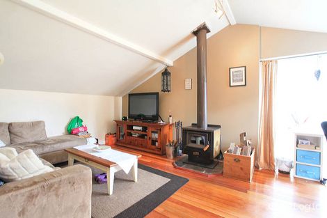 Property photo of 150 Centenary Drive Mill Park VIC 3082