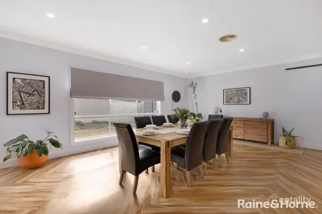 Property photo of 34 Saltram Circuit Eglinton NSW 2795