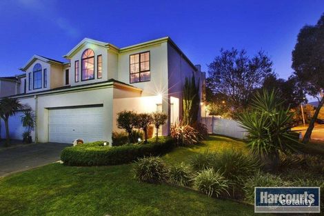 2 Arlington Walk, Vermont, VIC 3133